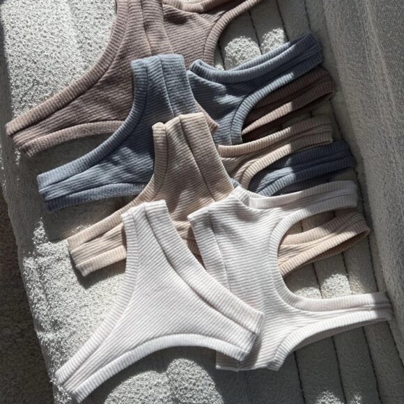 Laina rauma Sold Out Latte Dance Class Fuzzy Ribbed Thong Sports Bra Set Medium - Picture 5 of 16